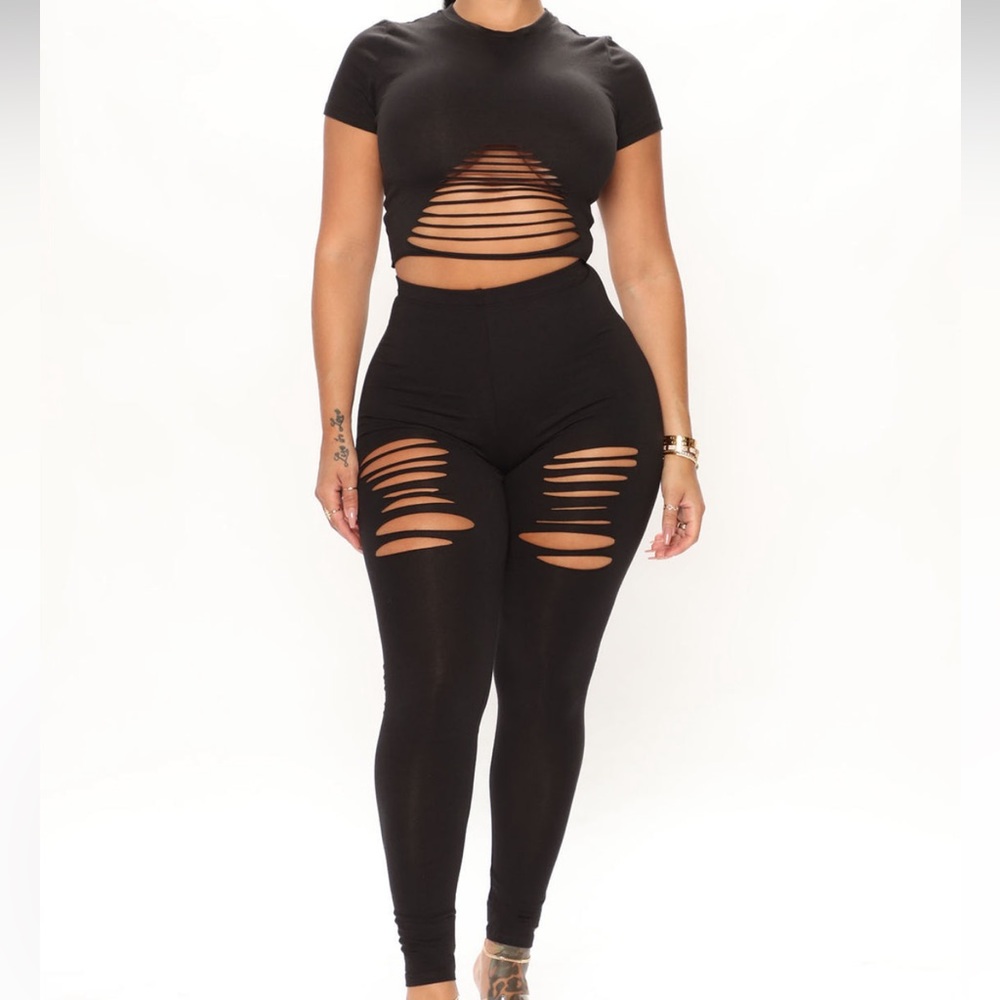 2 piece distressed tight set, brand new- never worn size Med